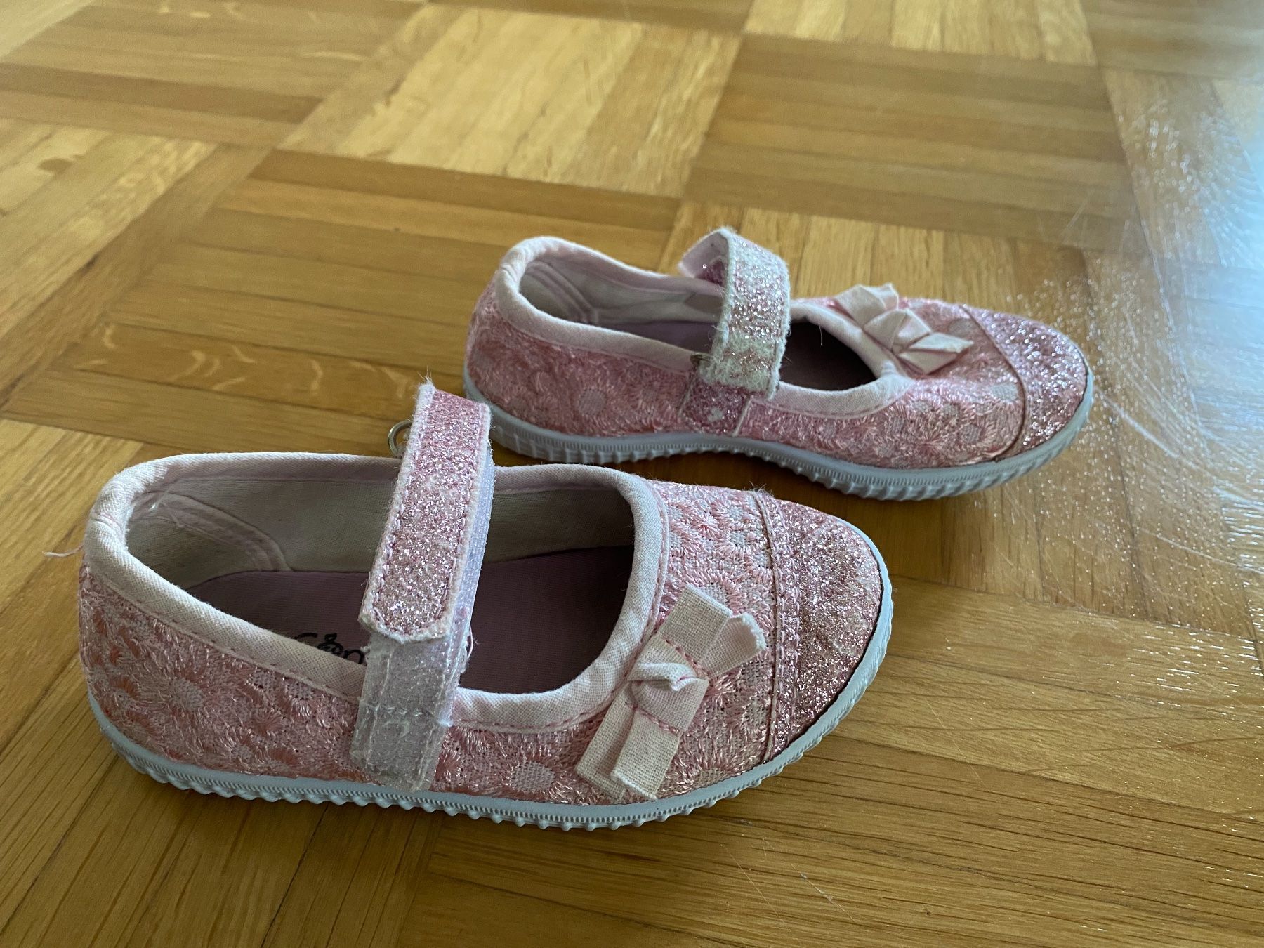 Scarpe per ragazze: Sandalen - Gr 23 – Usato da Hergiswil NW venduto da mar_js5v 2