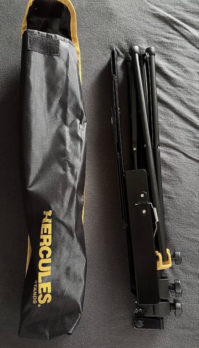 Hercules Supporti per strumenti musicali & leggii: Notenständer – Usato da Gisikon venduto da raphael-rsm