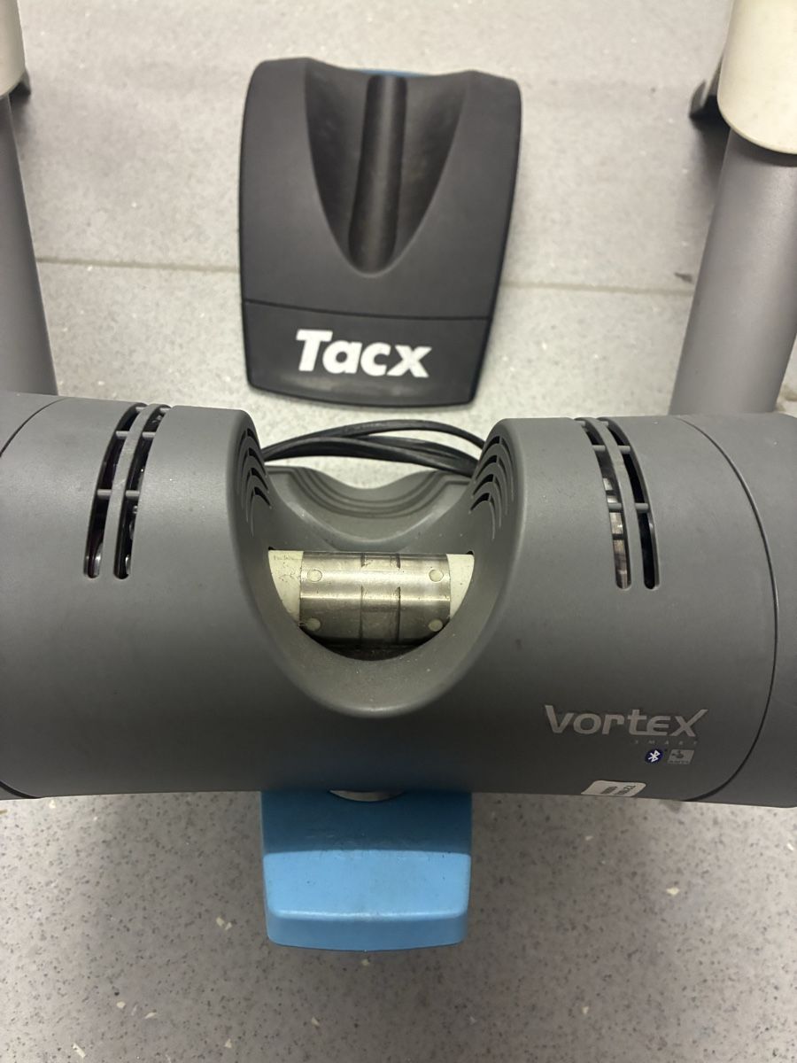Tacx Hometrainer: Rollentrainer Tacx Vortex Smart gebraucht gut – Usato da Rüschlikon venduto da Andycisa 1