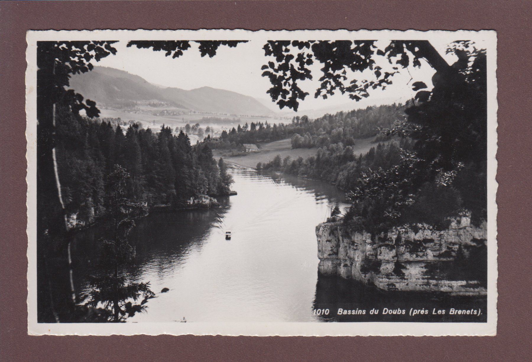 Cartoline postali: LES BRENETS - Bassins du Doubs - 1945 – Usato da Pully venduto da nicecards