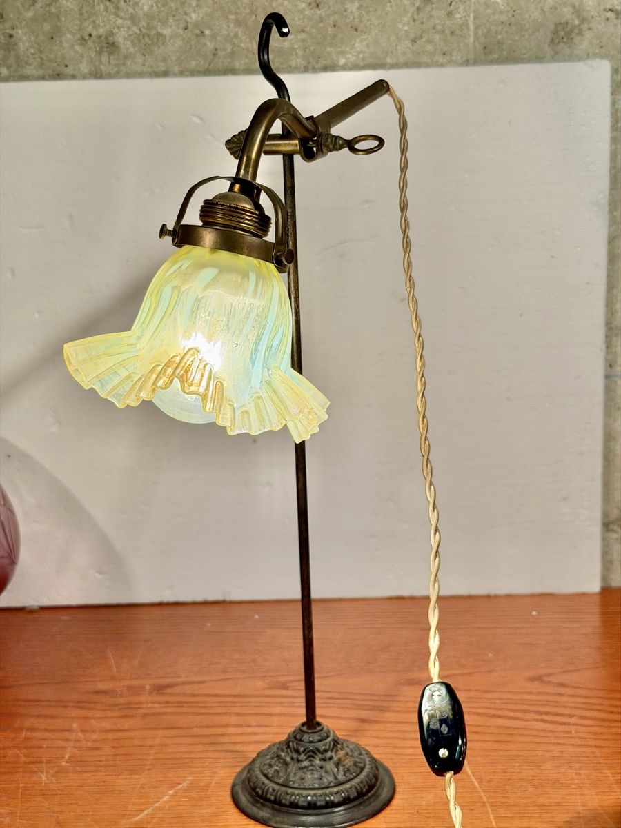Lampade: Antique Table Lamp, Glass Shade, Metal Base – Usato da Lausanne venduto da artnouveau04 7