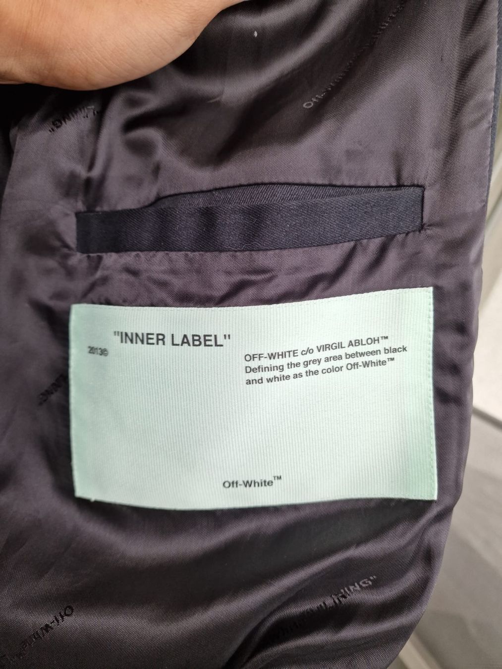 Off-White Giacche: Off-White Jacke – Nuovo (secondo la descrizione) da Küttigen venduto da CE66 5