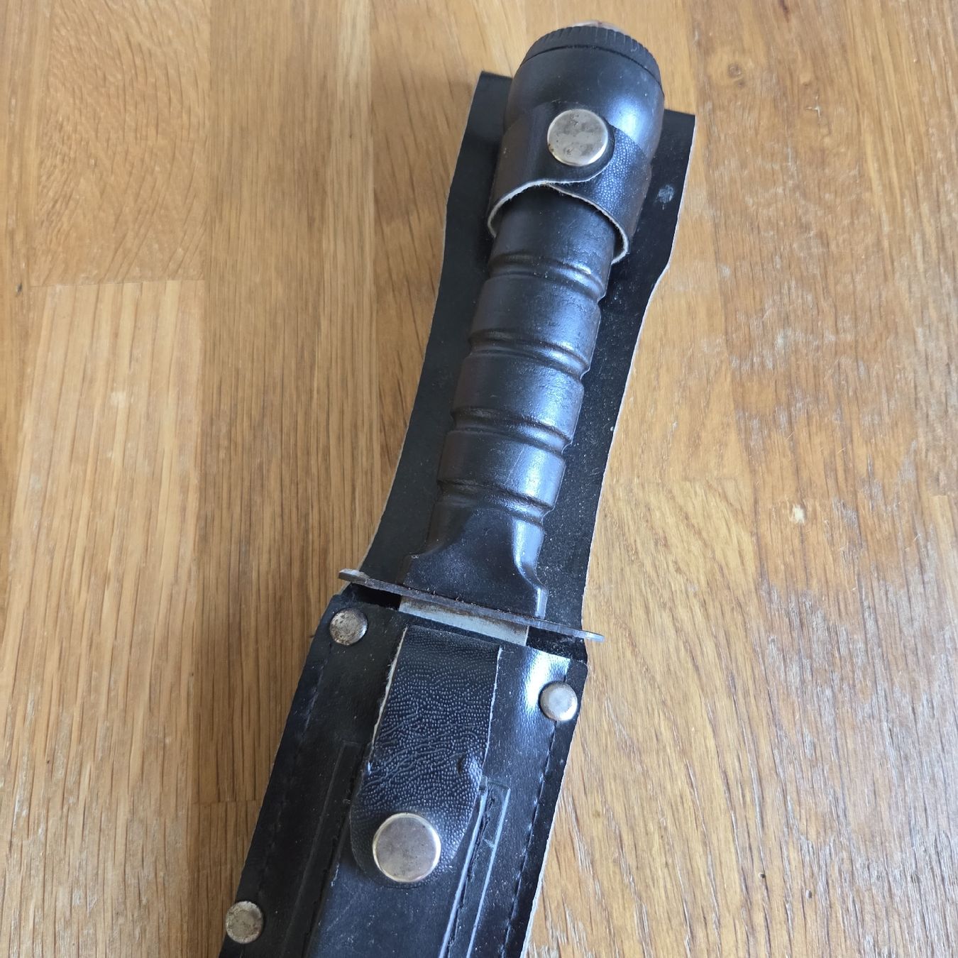 Zubehör: Messer mit Kompass – Gebraucht aus Stans von Ducati16 5
