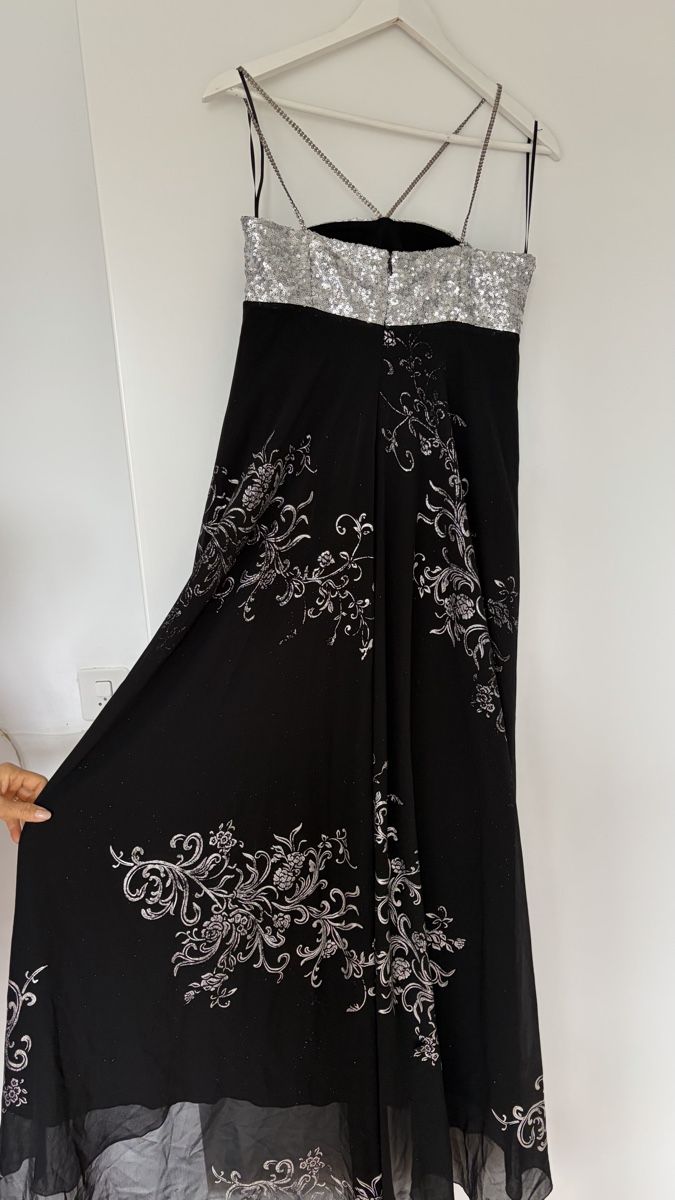 Vestiti: Schwarzes elegantes Abendkleid – Usato da Bern venduto da ece_nxk7 1