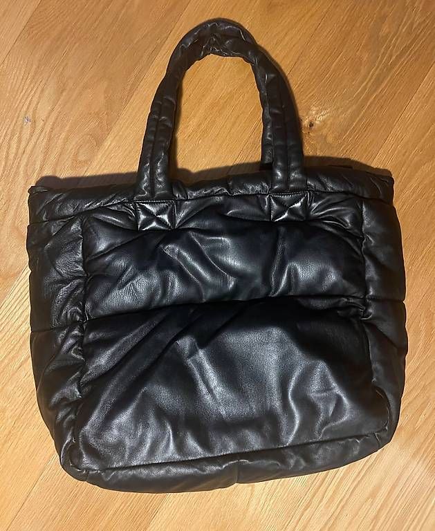 Borse: Schwarzer Leder Shopper gesteppt / Mom Bag – Usato da Horgen venduto da penjoat13