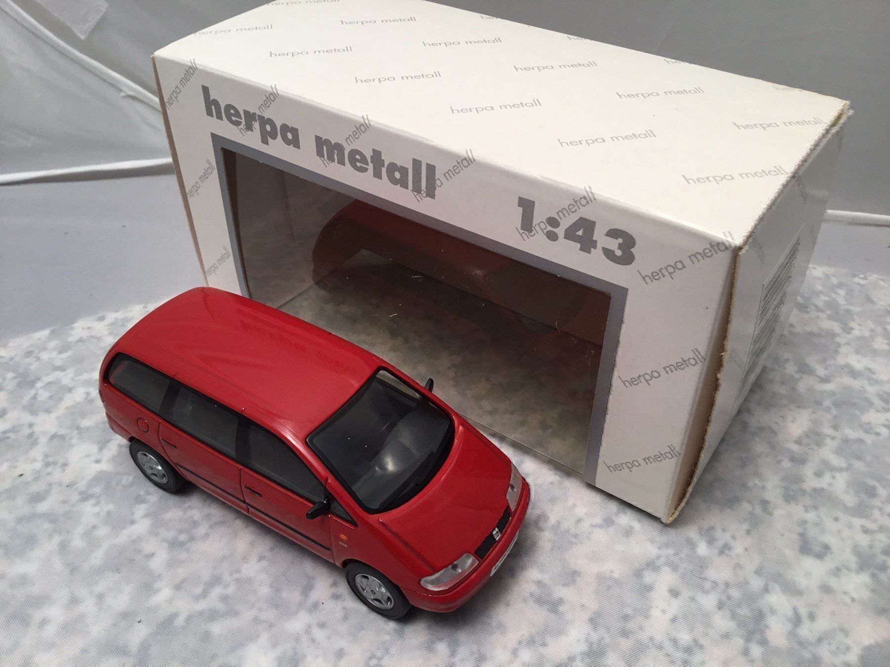 Seat Modellautos: Seat Alhambra / VW Sharan Modell – Neu und originalverpackt aus Erlenbach im Simmental von Model_box 6