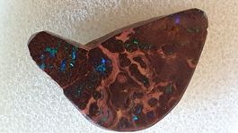 Schöner Boulder Opal