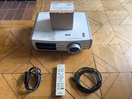 EPSON Beamer Projektor, Top Zustand, Heimkino vergnügen!
