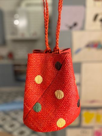 Kleine vintage Basttasche mit Polka Dots guter Zustand