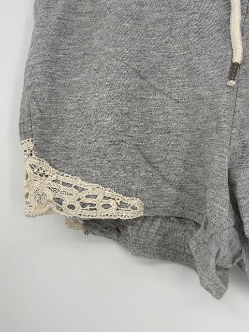 Pantaloni: Shorts Gr. M mit Spitze von Infinity – Nuovo (secondo la descrizione) da Auenstein venduto da moin. 1