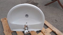 Lavabo Roco mit Mischer