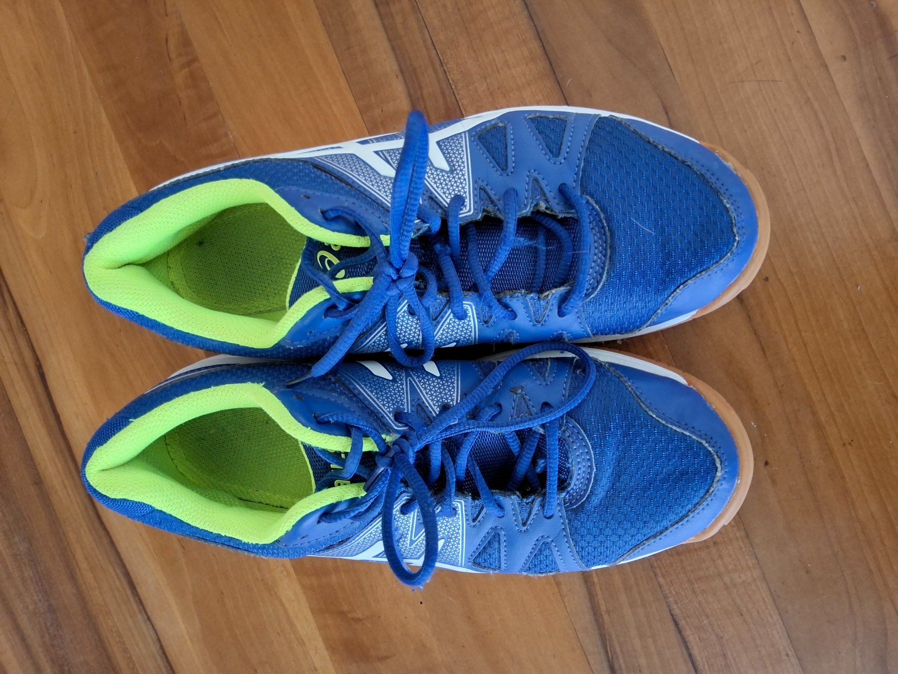 Asics Scarpe per ragazzi: Asics Kinder Hallenschuh blau Grösse 38 – Usato da Sachseln venduto da Cadfael1