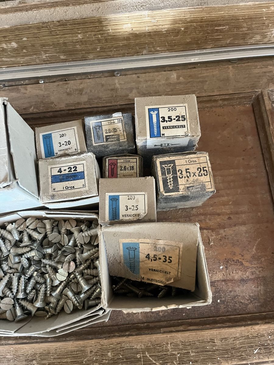 Alle Werkzeuge: Schlitzschrauben  – Neu und originalverpackt aus Unterterzen von Barbara_Giger 3