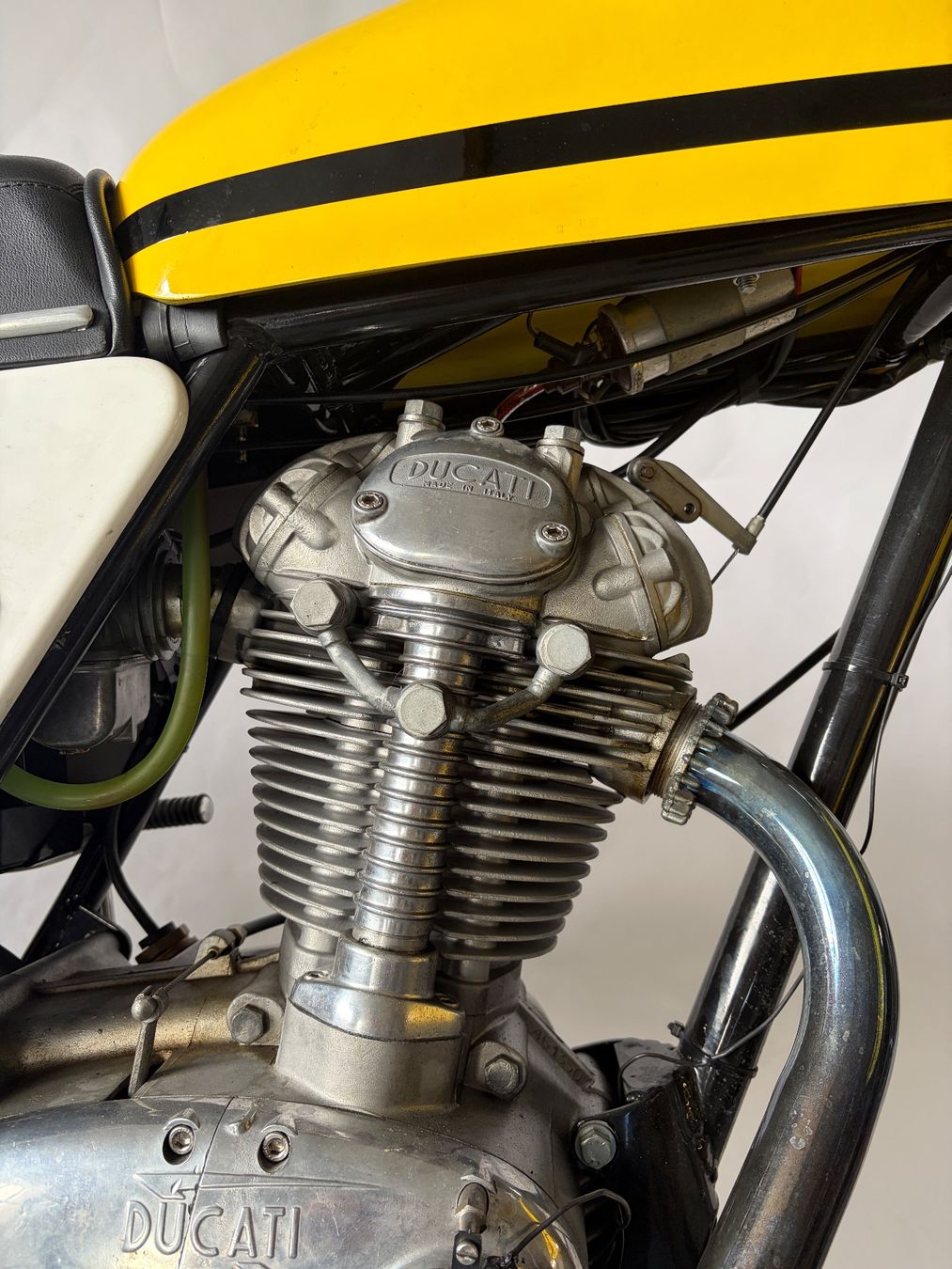 Ducati Enduro: Ducati RT 450 - Seltener Klassiker mit Veteran – Usato da Zürich venduto da brightlike 2