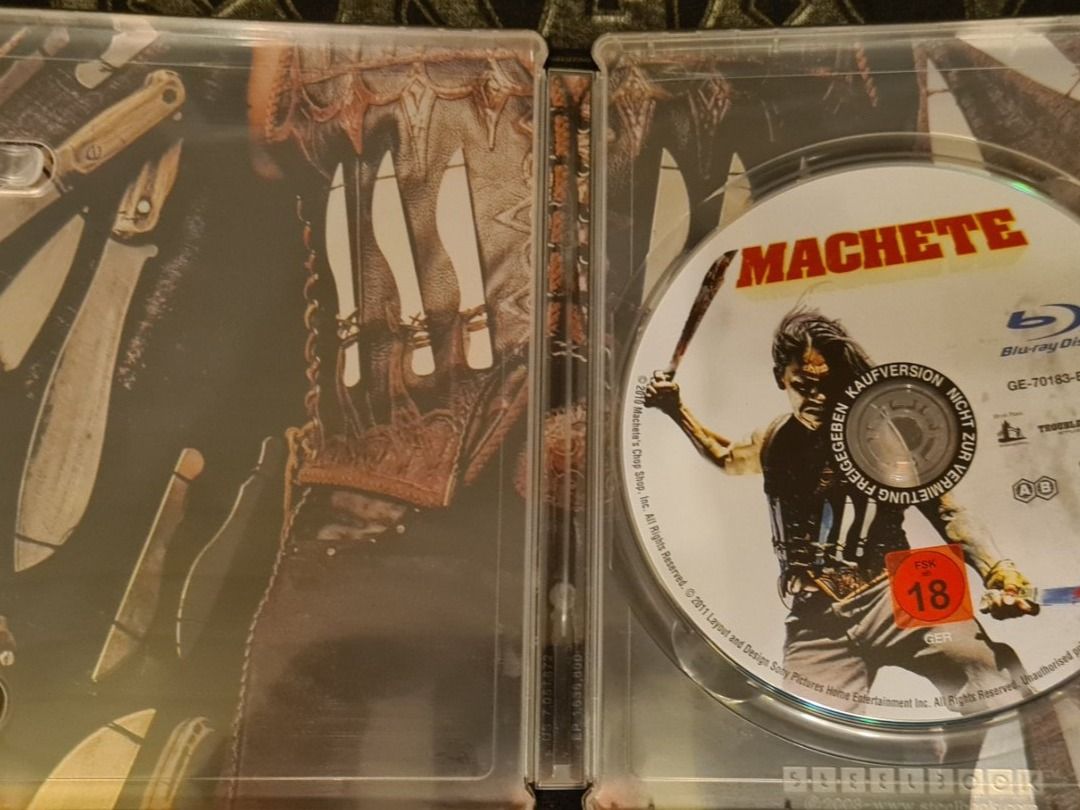 Tutti i DVDs: Machete UNCUT! Steelbook – Nuovo (secondo la descrizione) da Oberkirch LU venduto da ThE_CoLLecTor666 1