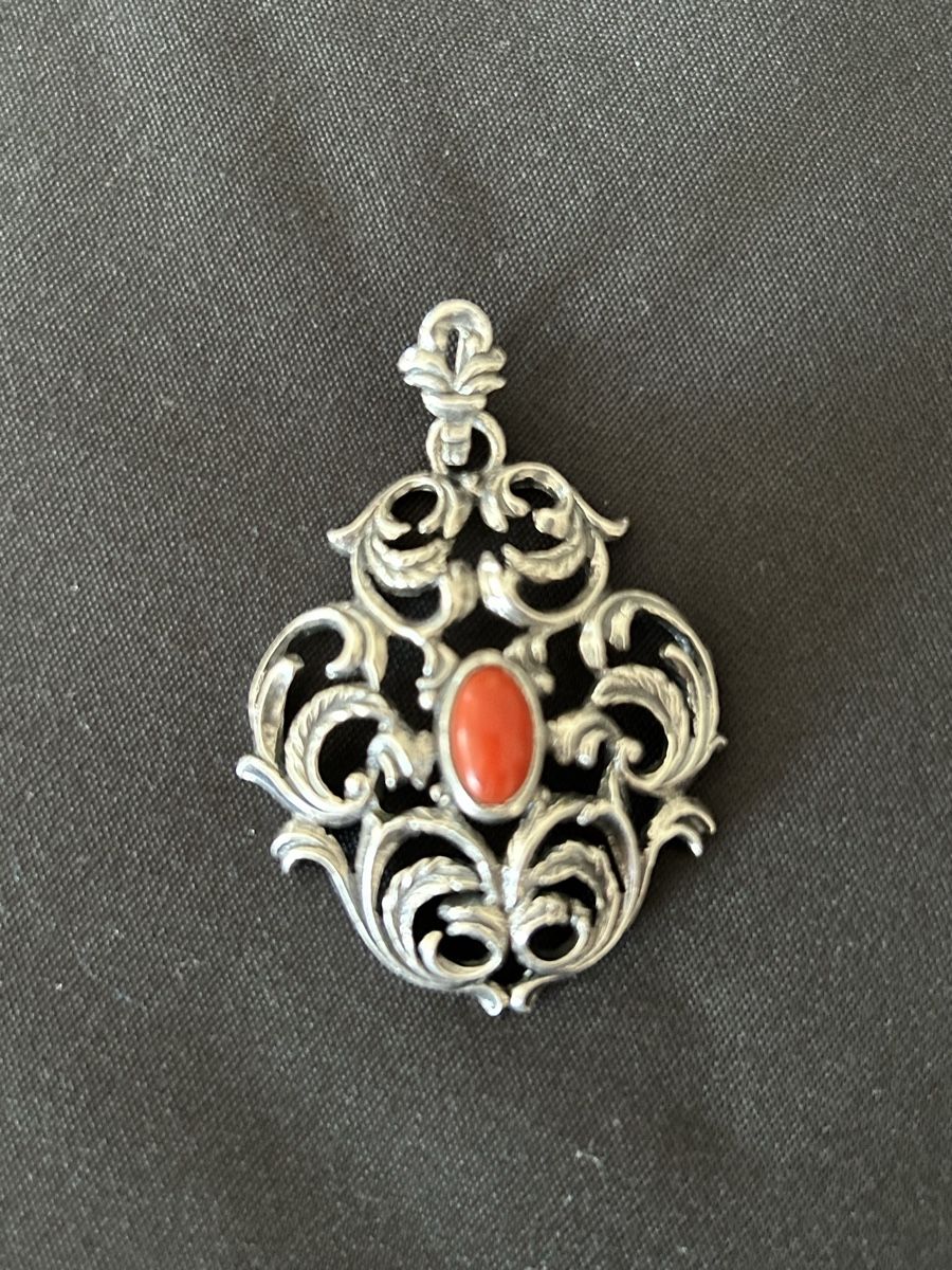 Anhänger: Anhänger Vintage Silber/Koralle – Gebraucht aus Reinach BL von meinstil