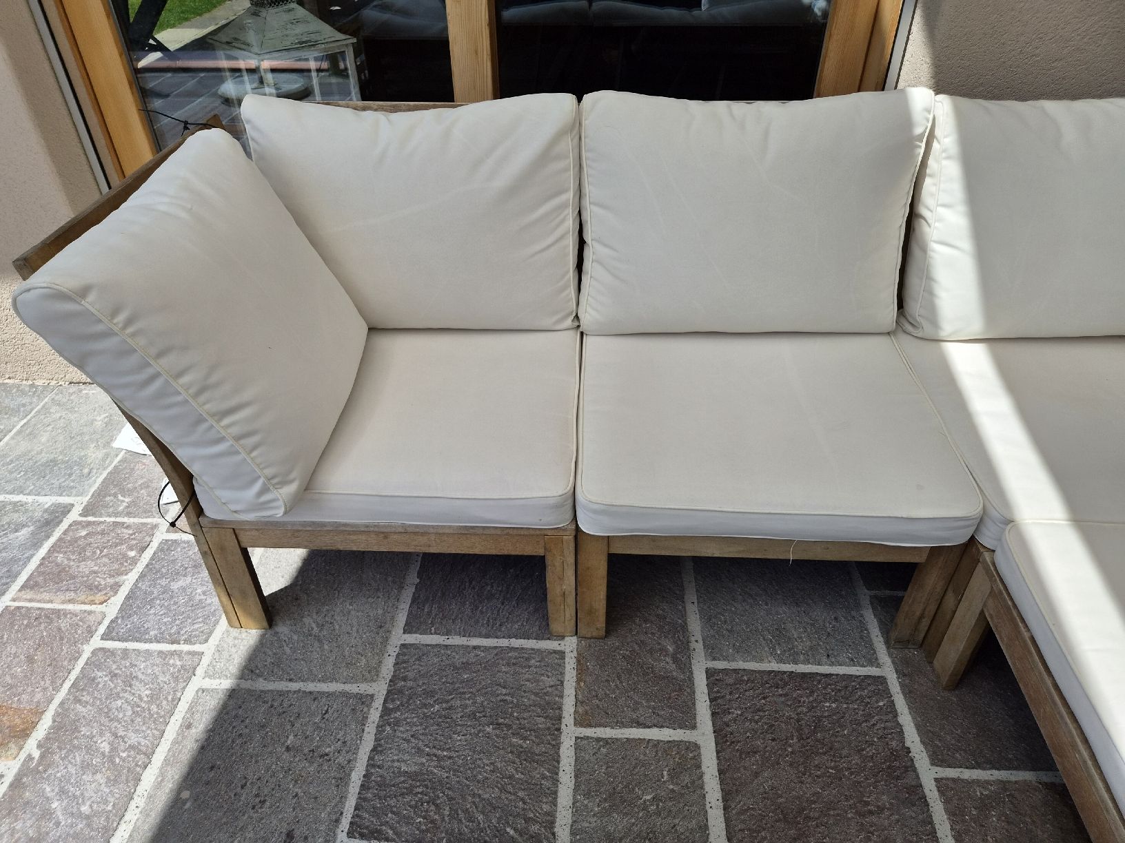 Divani: Coole Lounge mit Tisch - flexible Elemente ab Fr. 1.- – Usato da Schöftland venduto da kosi86 1