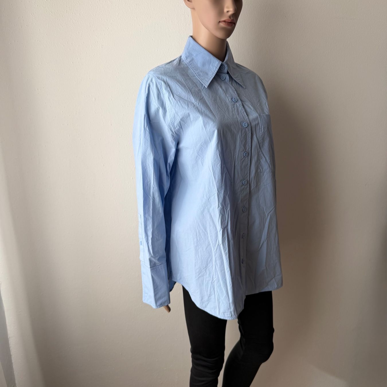 Cos Chemisiers: COS Bluse 🩵 – D'occasion à zürich par vintage12 2