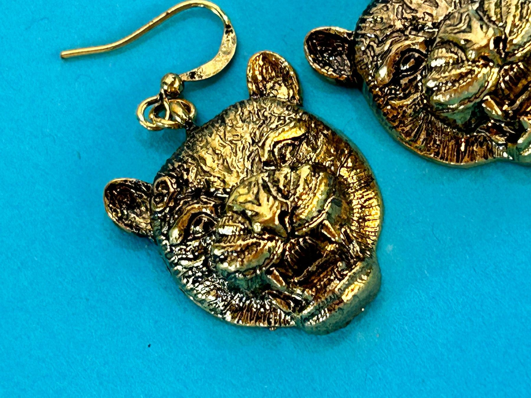 Orecchini pendenti & Orecchini a lobo: Ohrringe/ Ohrenplämper Raubkatze – Nuovo e nell'imballaggio originale da Laufen venduto da Bellavitaboom 4