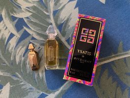 Miniature et pin's Ysatis Givenchy