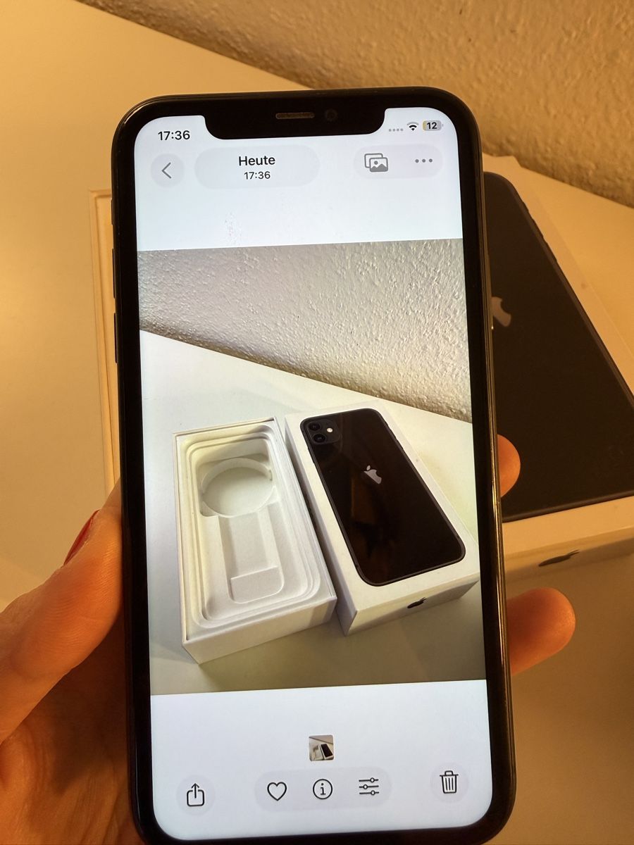 Apple Handys / Smartphones: I Phone 11. 128GB gebraucht. – Gebraucht aus Allschwil von thankslove 9