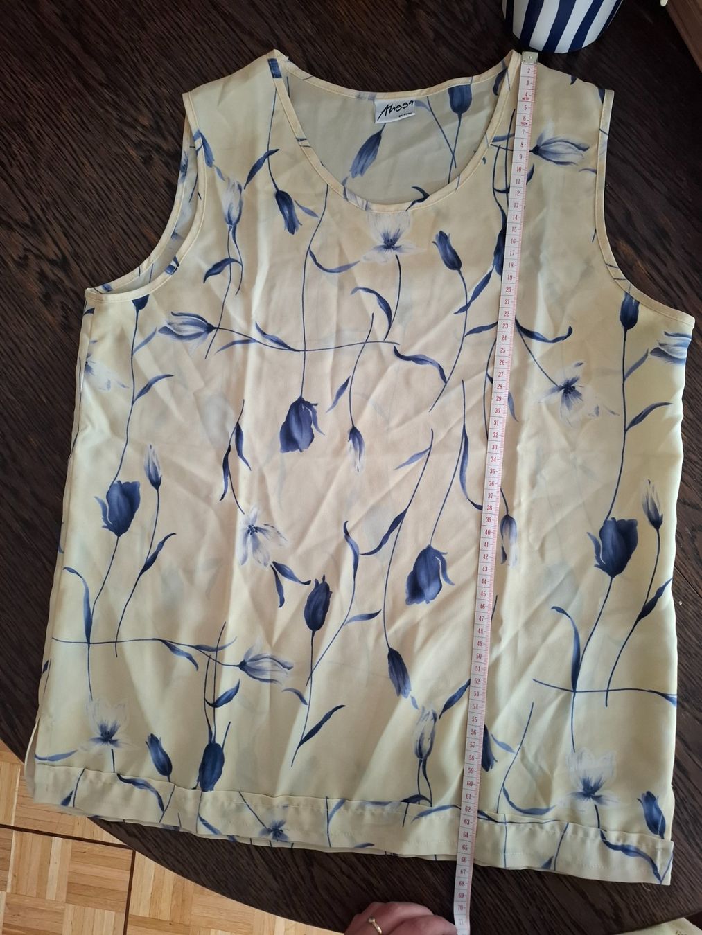 Top: Top Vintage taille M-L – Nuovo (secondo la descrizione) da La Tour-de-Peilz venduto da Marin_nette 5