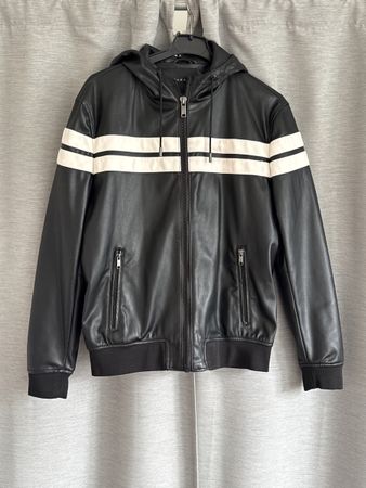 Zara Herren Kunstleder, Jacke Gr. L, Schwarz mit Kapuze