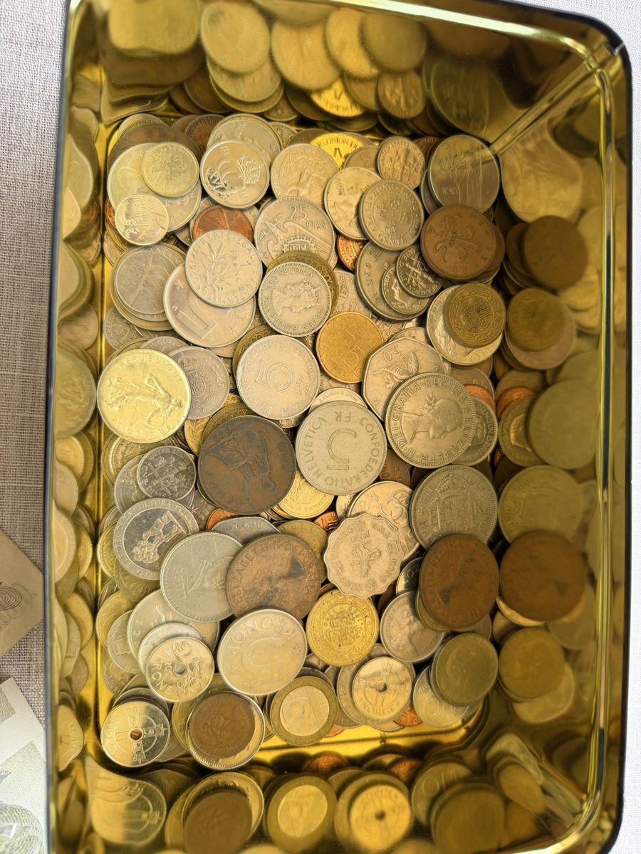 Banknoten: Billets et pièces divers, collection, bon état – Gebraucht aus Lutry von Akombi 5