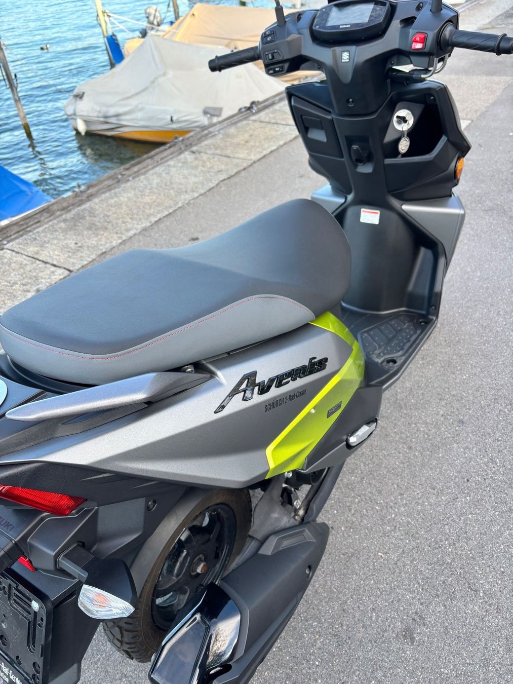 Suzuki Scooter: Suzuki Avenis 125 Roller – Usato da Rüschlikon venduto da luc_yj7r 2