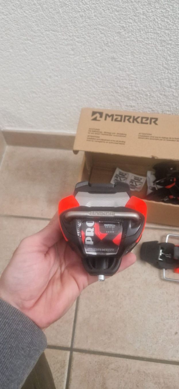 Marker Fixations: Fixation Jester 18 Pro – Neuf avec emballage d'origine à Apples par Chan70 1