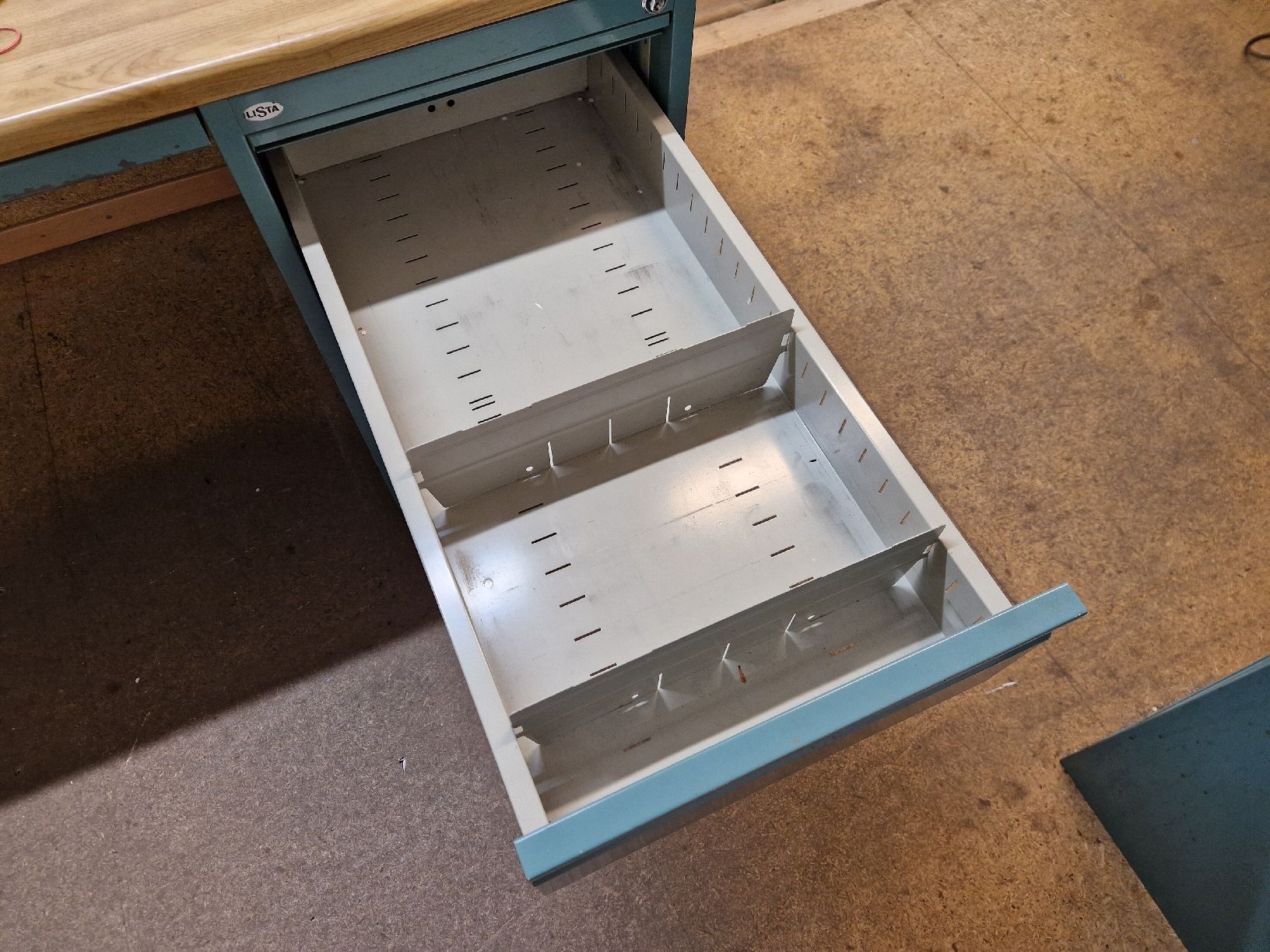 Lista Schreibtische: Lista Bürotisch / Schreibtisch – Gebraucht aus Herbligen von and_q5hr 4