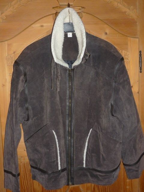 Giacche: JACKE  GR. 54 LEDER 3-4 MAL GETR. – Usato da St.Gallen venduto da Anso 6