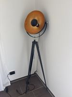 Stehlampe Metall schwarz gold Stativ Design gebraucht