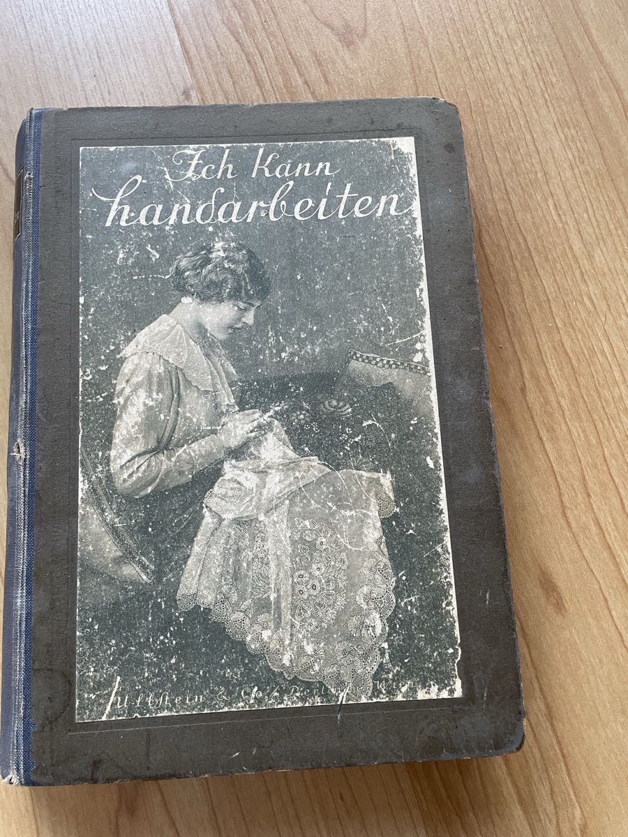 Libri: Handarbeitsbuch von 1914 – Usato da Hermetschwil-Staff venduto da Naeppi99