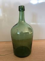 Antike Glasflasche (geeicht 1948)