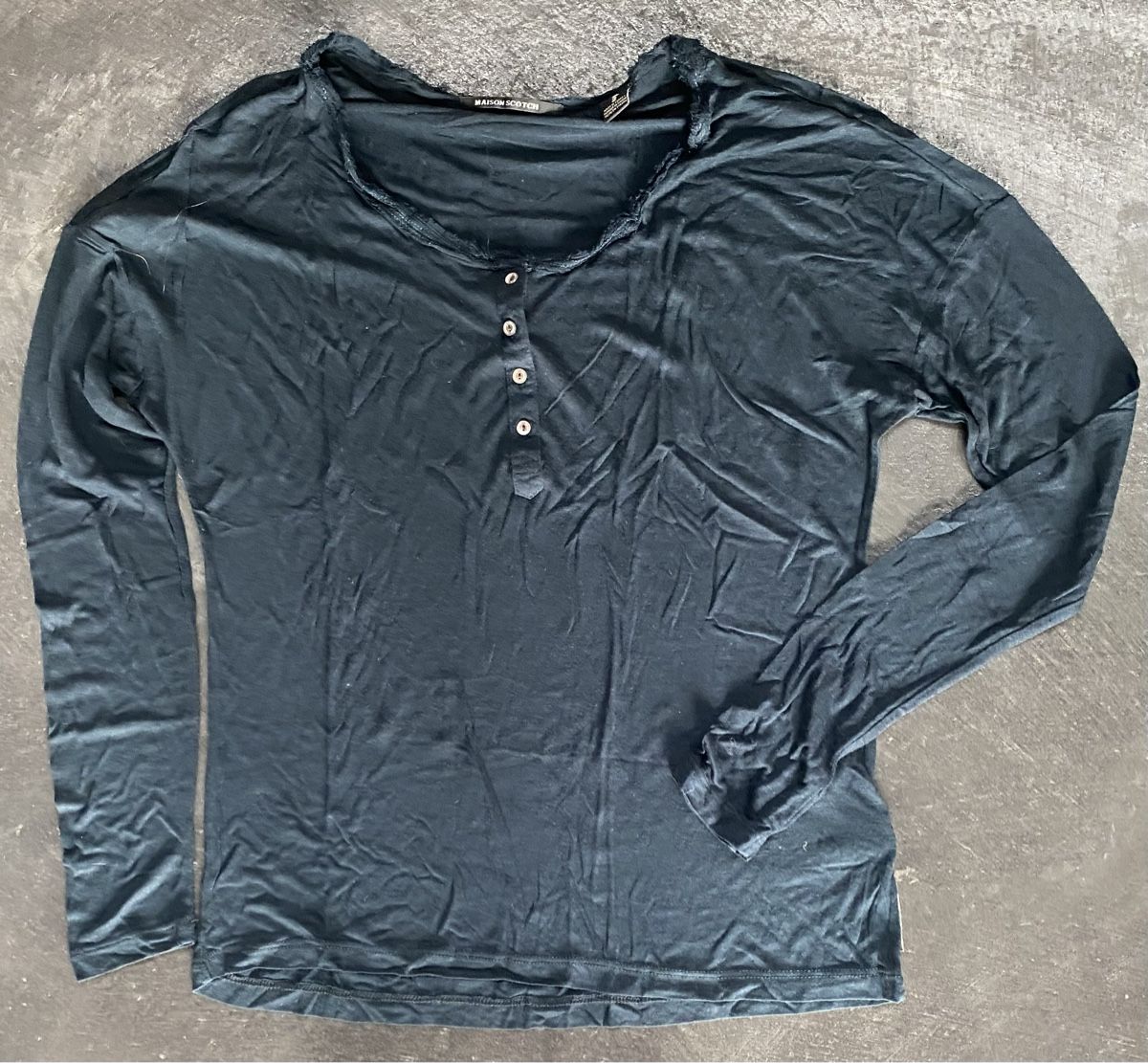 Maison Scotch T-Shirts: Shirt Maiso Scotch 38 – Gebraucht aus Chur von simhofstr
