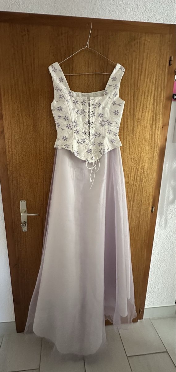 Vestiti: Robe de mariée lilas – Usato da Belmont-Yverdon venduto da GeraldineL01 1