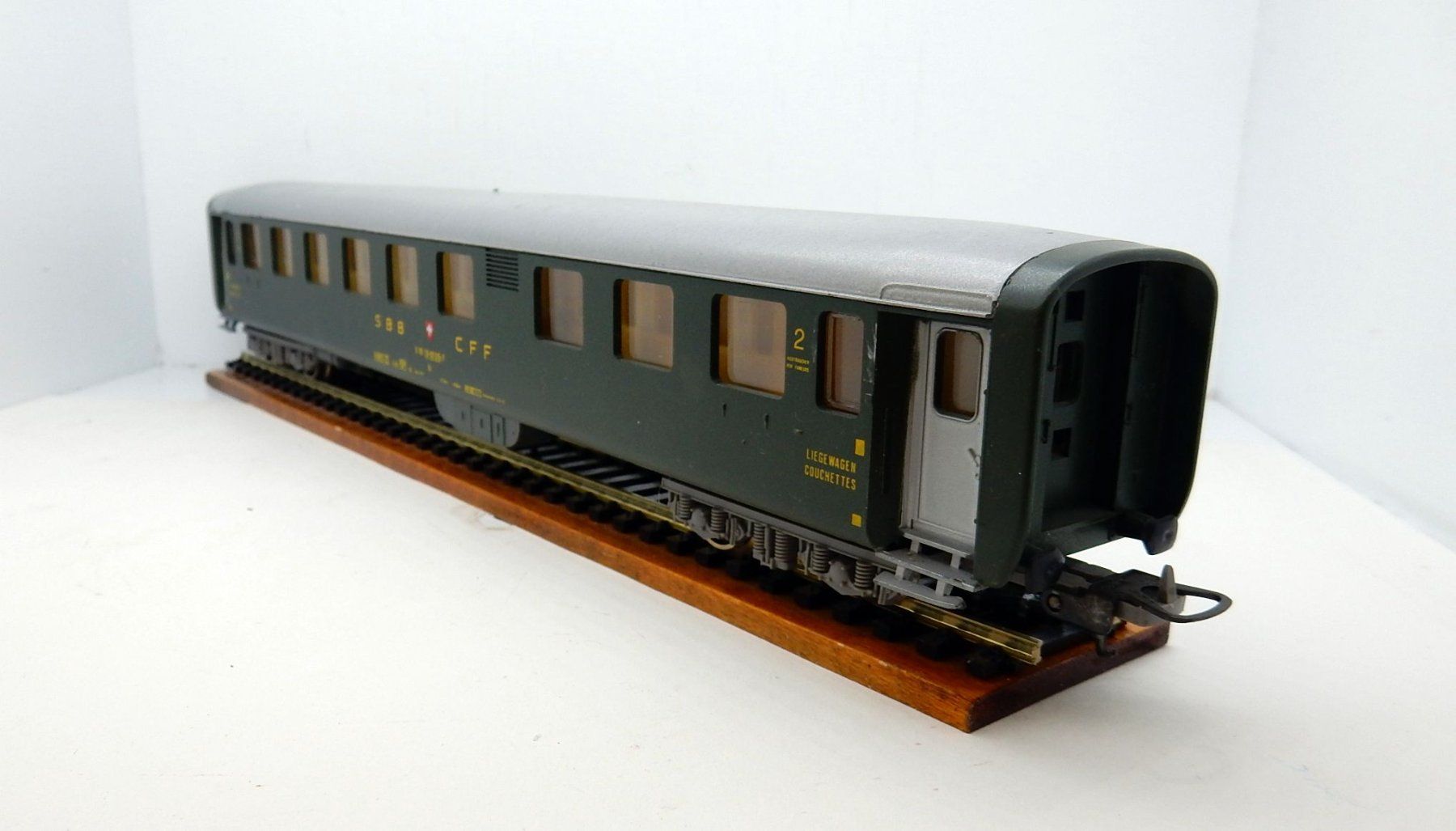 Lima Modellini di ferrovie: HO - CFF/SBB/FFS - Voiture UIC  "Couchettes" – Usato da Locarno venduto da Gudrun2 2