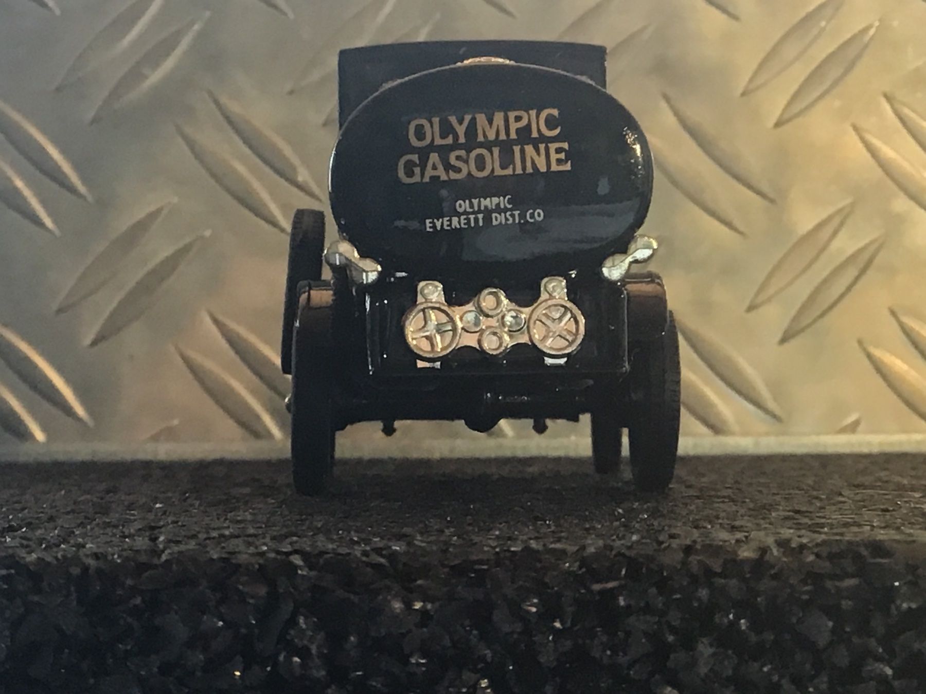 Corgi Toys Modellini d'auto: CORGI CLASICS FORD  MODEL T  TANKER – Usato da Männedorf venduto da Spezial-Modelle 3