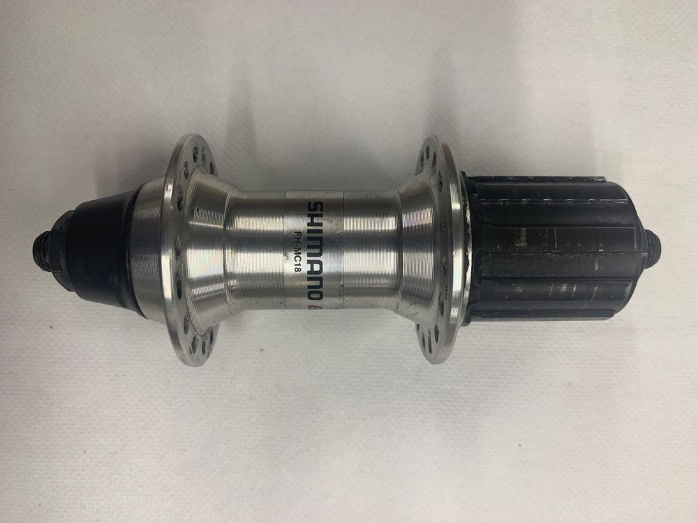 MOYEU ARRIÈRE MICRO SPLINE À AXE TRAVERSANT DE 148X12 MM