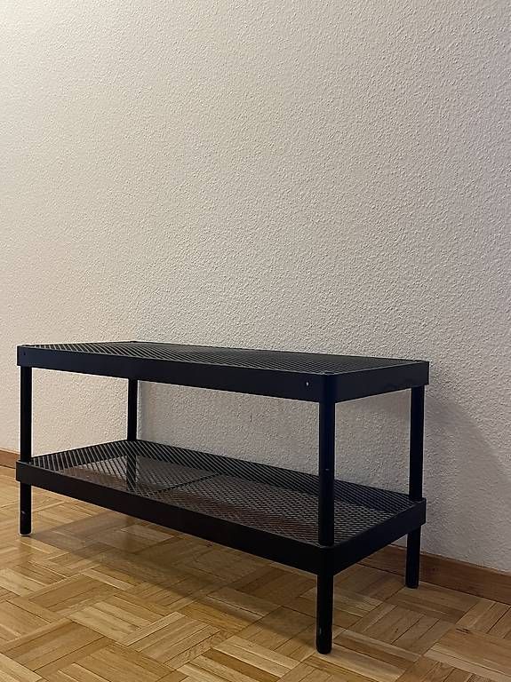Scaffali: Regal Schuhe – Usato da Zürich venduto da Laura.JP