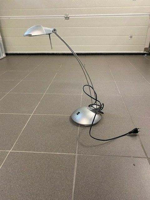 Lampen: Tischlampe – Gebraucht aus Meggen von MMM6045