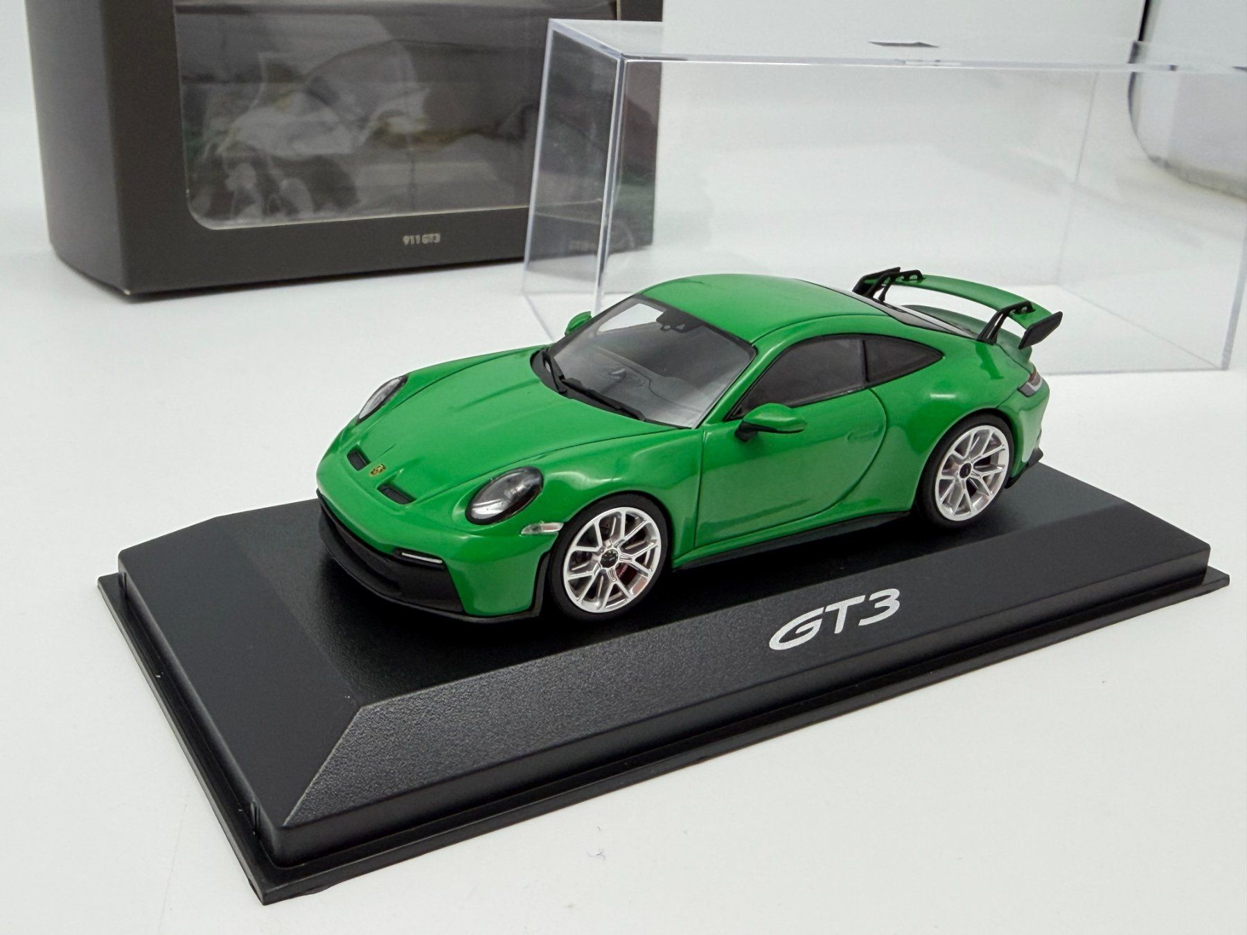 Minichamps Modellini d'auto: 1/43 Porsche 911 (992) GT3 Python Green - Minichamps – Usato da Villarimboud venduto da vinzz67 1