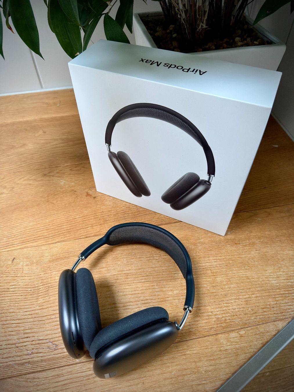 Apple Kopfhörer: Apple Wireless Over-Ear-Kopfhörer AirPods Max Space Grau – Neu (gemäss Beschreibung) aus Othmarsingen von dali70