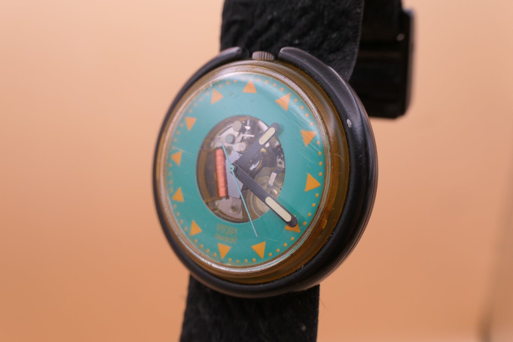 Swatch Orologi: Swatch Pop "Jumping" PWK139, neue Batterie – Usato da Thun venduto da CHRONOTIKA 1