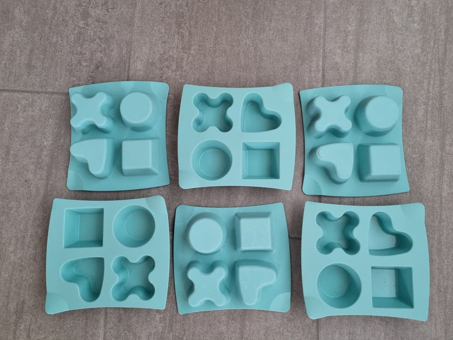 Tupperware Backformen: Tupperware Silikon Form Muffins Kuchen Glace Cremen Soufflé – Gebraucht aus Oberentfelden von Creapoint 2