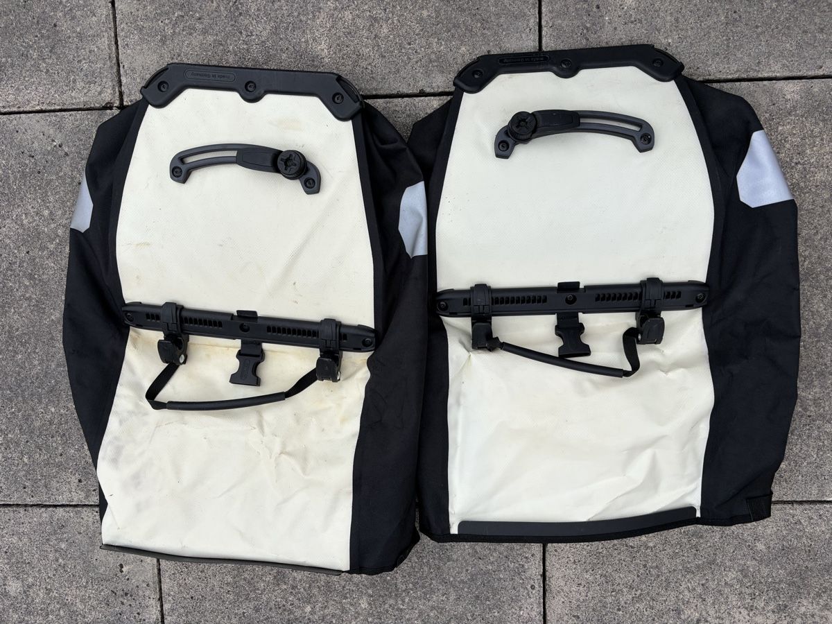 Ortlieb Ersatzteile: Ortlieb Backroller Velotaschen – Defekt aus Stettlen von Michaelg79 1