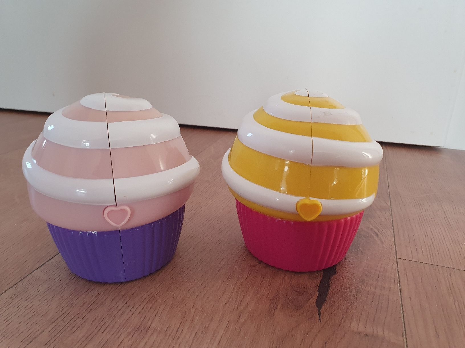 Giocattoli: 2 Muffins Spielschatulle wie Polly Pocket – Usato da Niederönz venduto da STI88 1