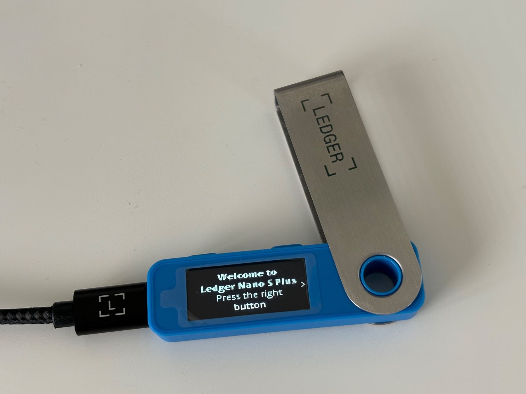 Ledger Coin Miner: Ledger Nano S Plus - Portefeuille crypto SÉCURISÉ – Usato da Lausanne venduto da opi_92cn 4