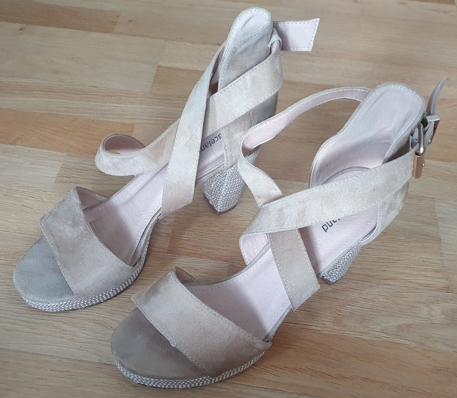 Graceland Scarpe da donna: Sandales en daim avec talons - Taille 40 – Usato da Court venduto da Jovi2